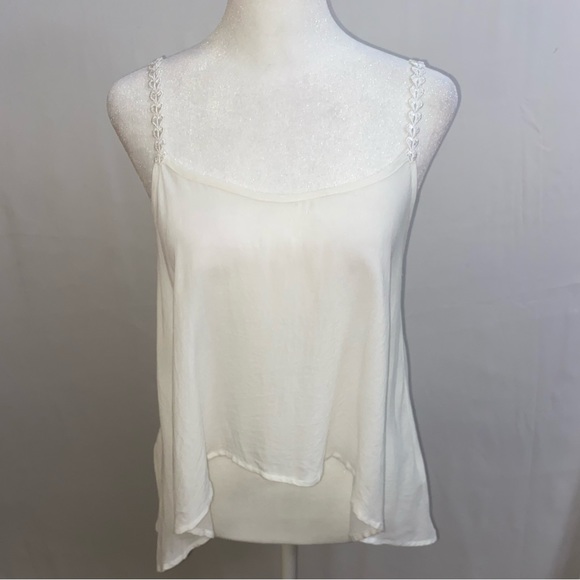 Tobi White Crop Top with Lace Heart Straps - Picture 1 of 5